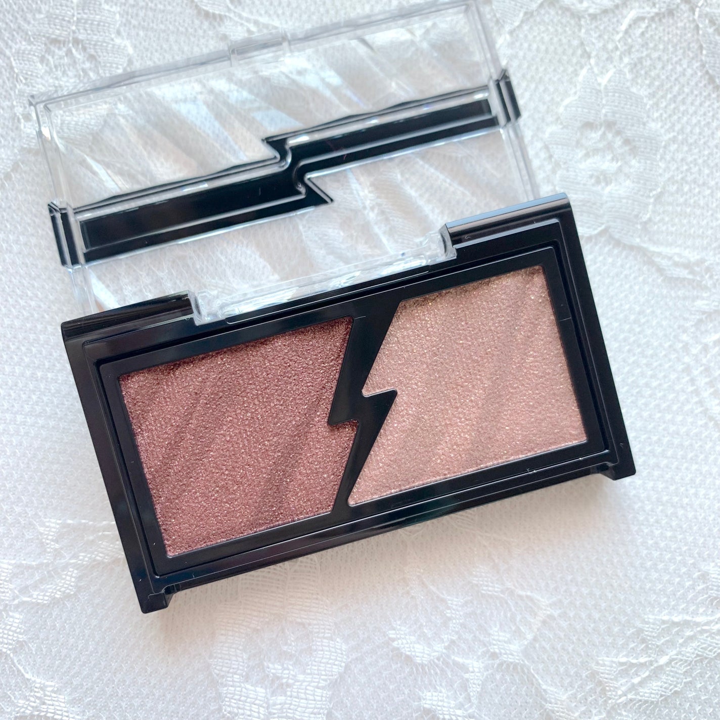 エレクトリックショックアイズ /KATE/アイシャドウパレットを使ったクチコミ(3枚目)