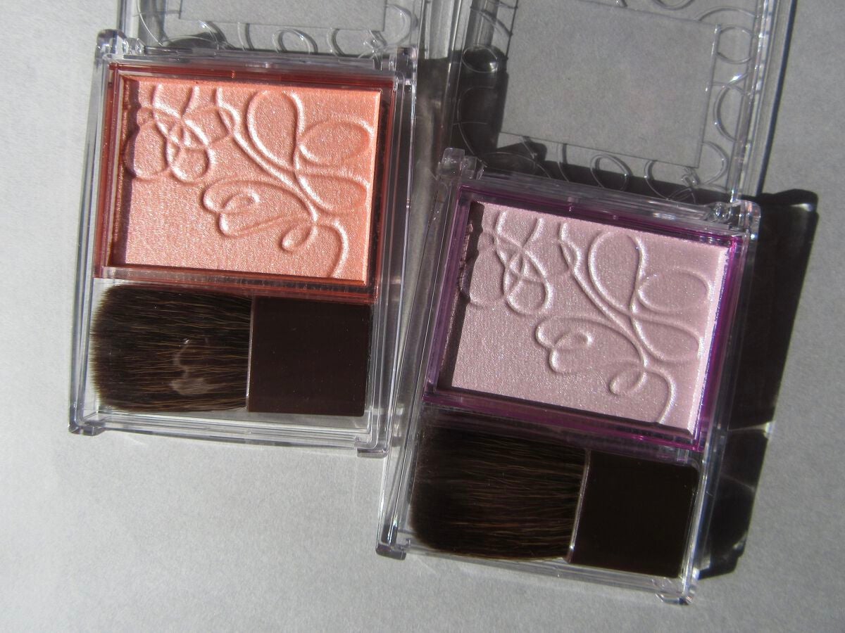 パールグロウニュアンサー/CEZANNE/パウダーハイライトを使ったクチコミ(2枚目)