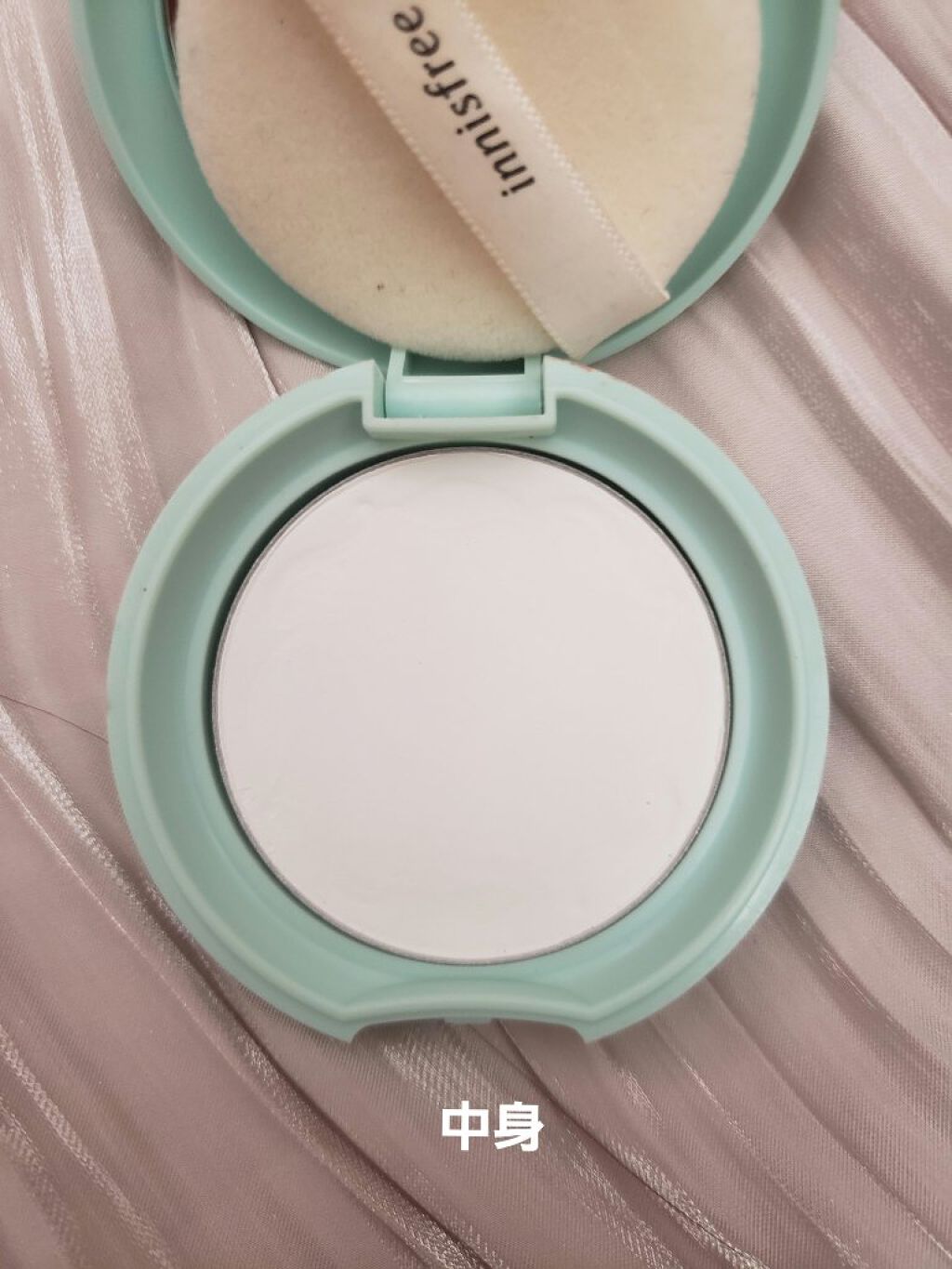 ノーセバム ミネラルパクト N/innisfree/プレストパウダーを使ったクチコミ（2枚目）