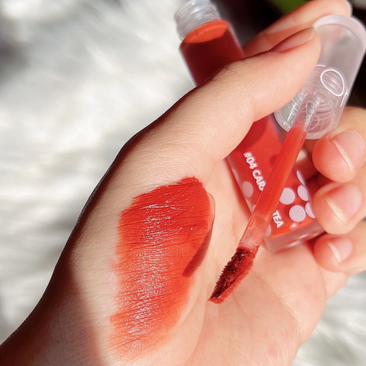 ミルクティーベルベットティント 04 キャラメルティー/rom&nd/リップティントを使ったクチコミ（3枚目）