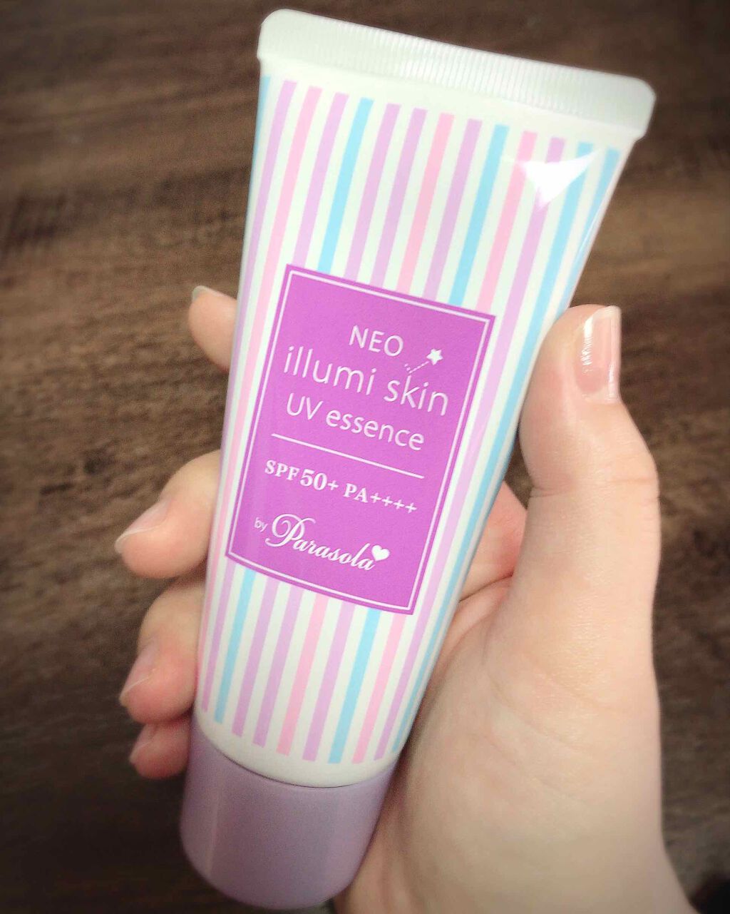 パラソーラ ネオイルミスキン UV エッセンス LV 【ネオイルミ ラベンダー】/パラソーラ/日焼け止め・UVケアを使ったクチコミ(2枚目)