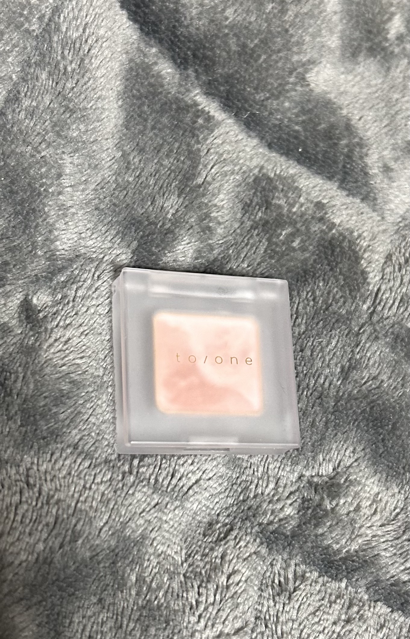 トーン ペタル アイシャドウ/to/one/アイシャドウパレットを使ったクチコミ（1枚目）