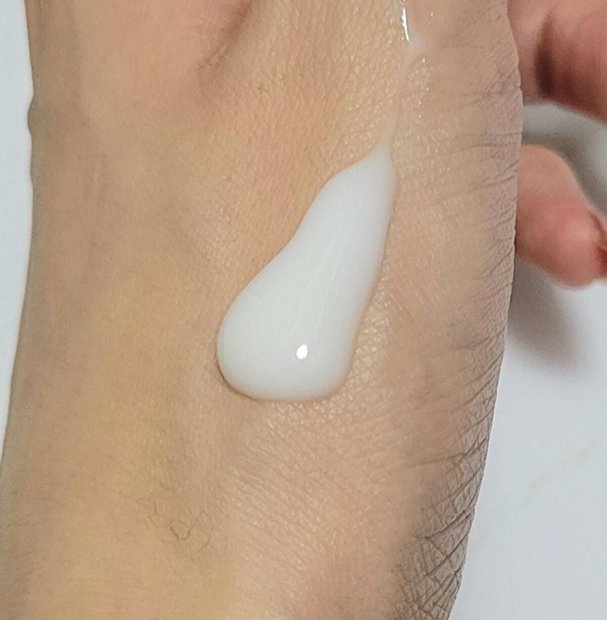 ボディミルク ブライトニング&エイジングケア<医薬部外品>/ファンケル/ボディミルクを使ったクチコミ(2枚目)