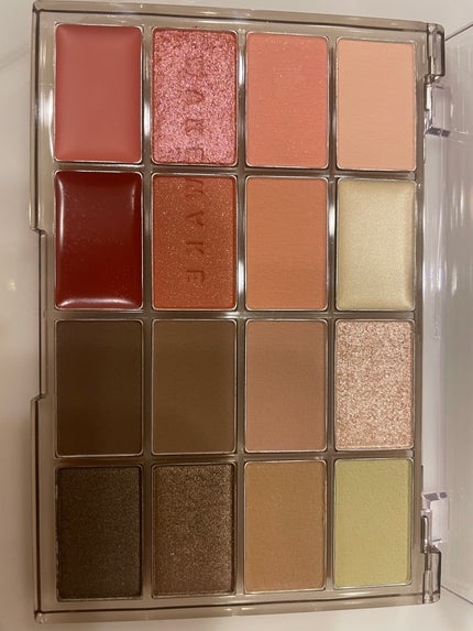 ソフトブラーリングアイパレット/wakemake/アイシャドウパレットを使ったクチコミ(4枚目)