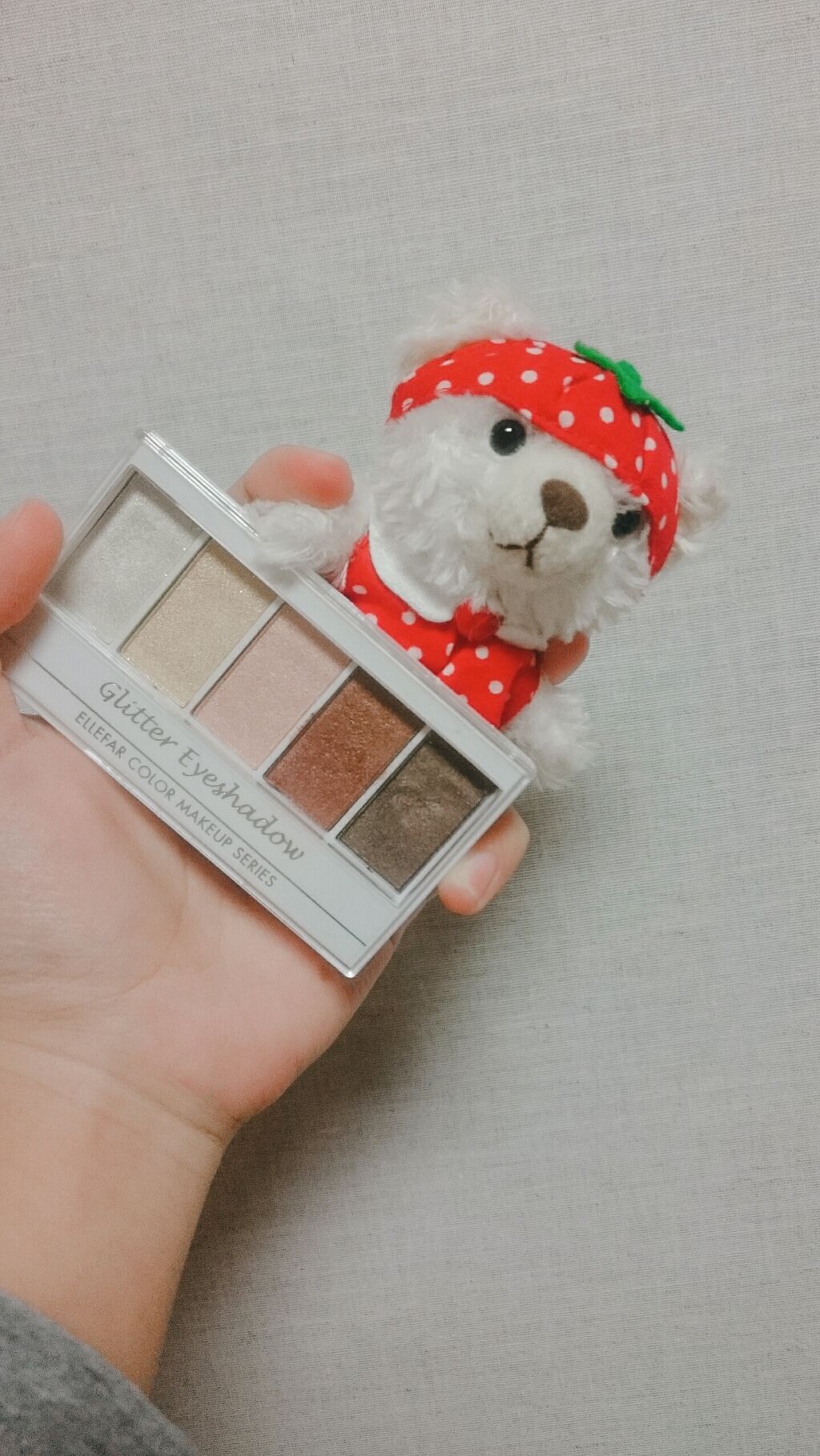 エルファー グリッターアイシャドウ/DAISO/アイシャドウパレットを使ったクチコミ(1枚目)