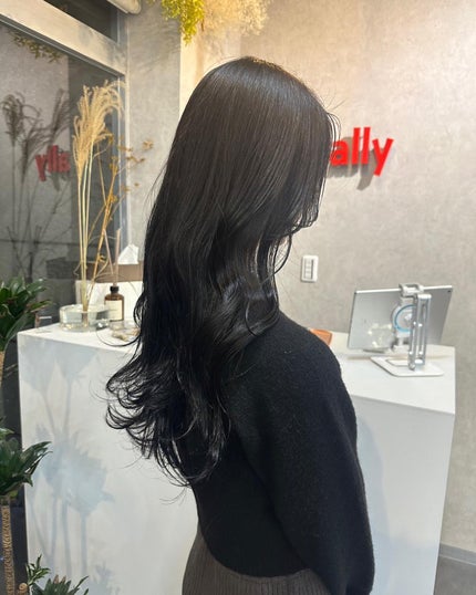 あつき on LIPS 「もえ(_mo321e_)ありがとう〜!.10月の予約まだ少し空..」(2枚目)