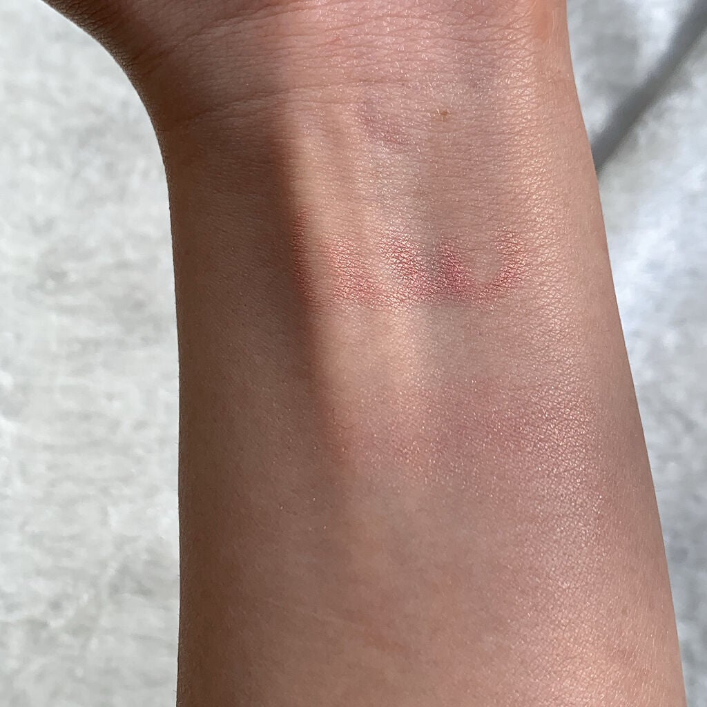 インフィニットシャドウスティック/NYX Professional Makeup/スティックアイシャドウを使ったクチコミ(2枚目)