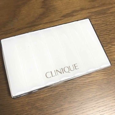 イーブン ベター パウダー メークアップ ウォーター ヴェール 27 リフィル/CLINIQUE/パウダーファンデーションを使ったクチコミ（1枚目）