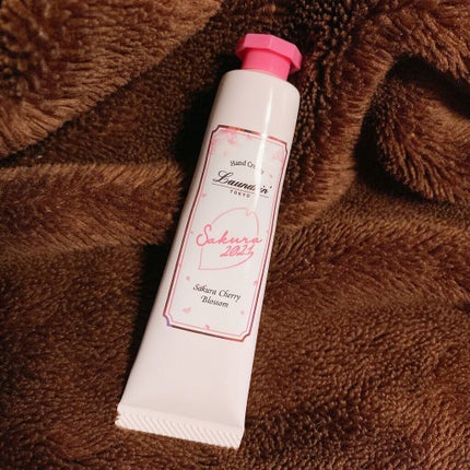 パフュームハンドクリーム サクラチェリーブロッサム2022/ランドリン/ハンドクリームを使ったクチコミ(1枚目)