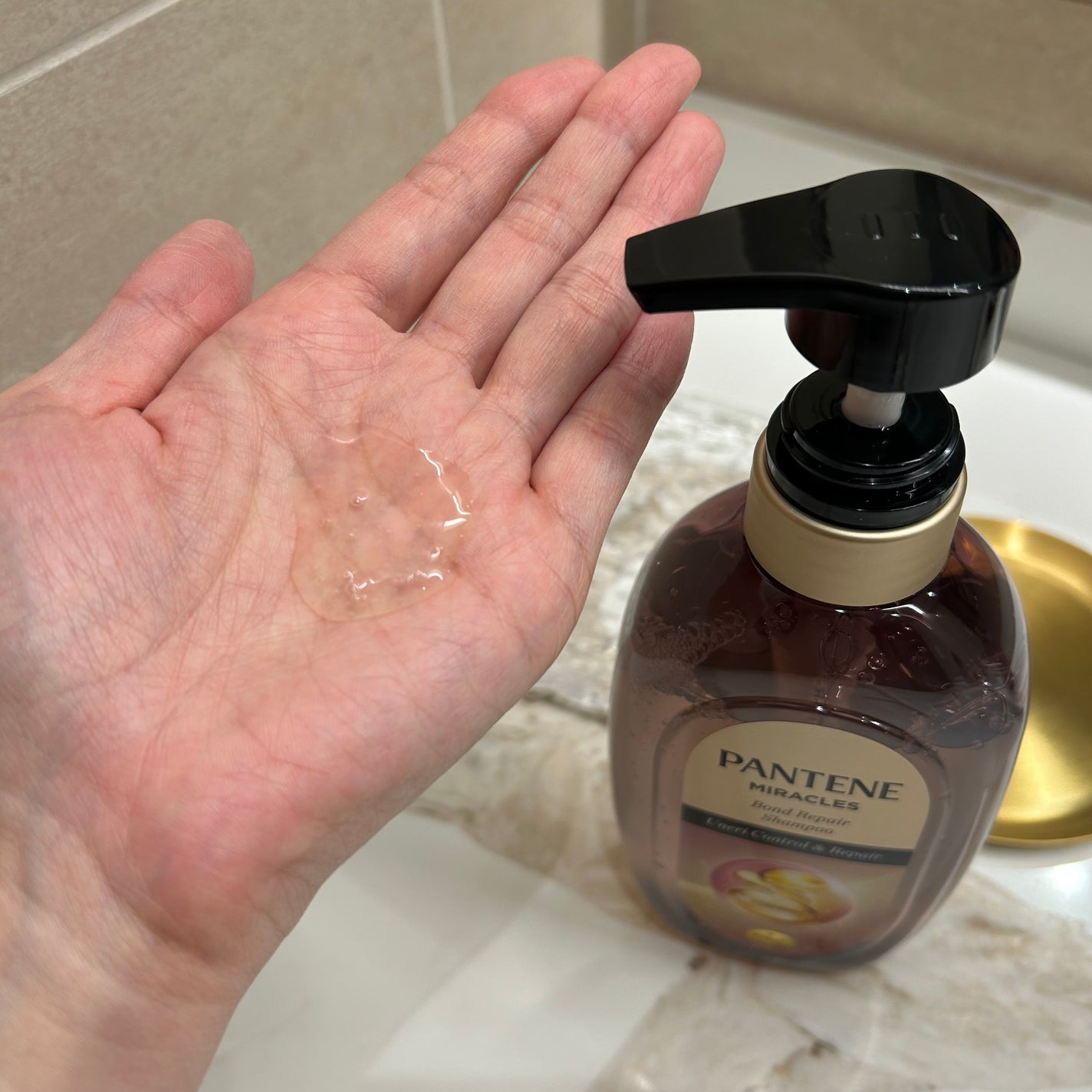 ミラクルズ うねりコントロール&リペア ボンドリペア シャンプー/トリートメント/パンテーン/市販シャンプーを使ったクチコミ(2枚目)