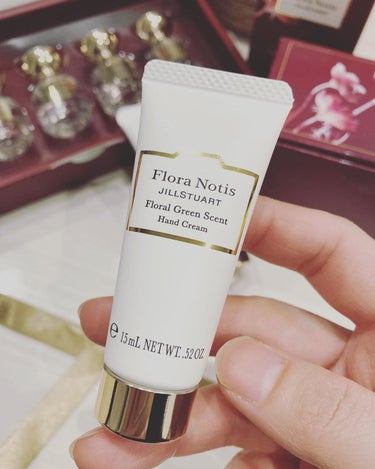 チョコレートコスモス ハンドクリーム 2023/Flora Notis JILL STUART/ハンドクリームの画像