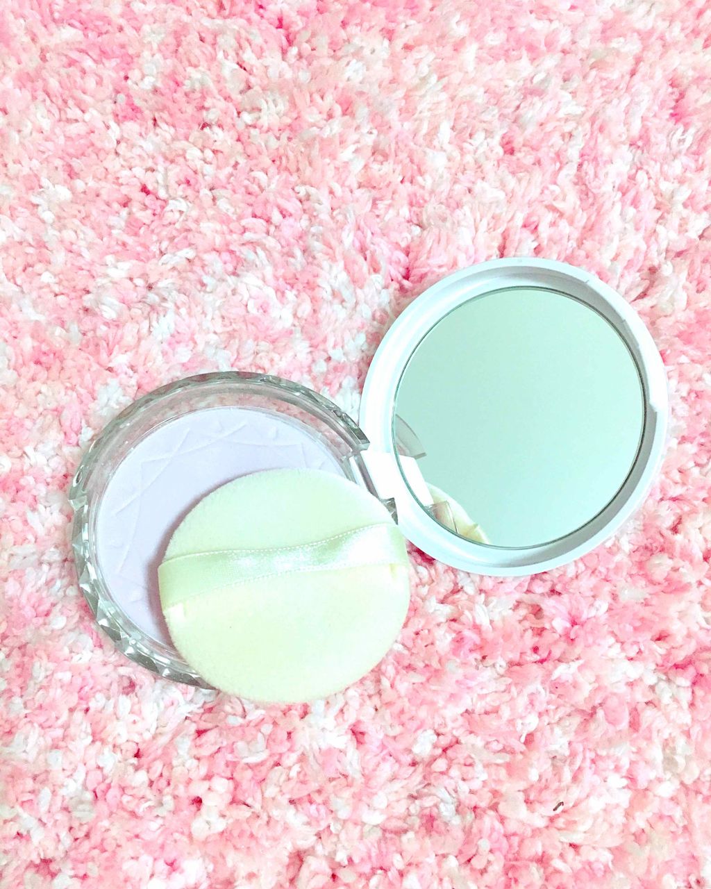 UVクリアフェイスパウダー/CEZANNE/プレストパウダーを使ったクチコミ（3枚目）