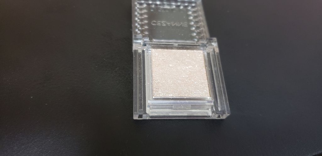 シングルカラーアイシャドウ/CEZANNE/単色アイシャドウを使ったクチコミ(3枚目)