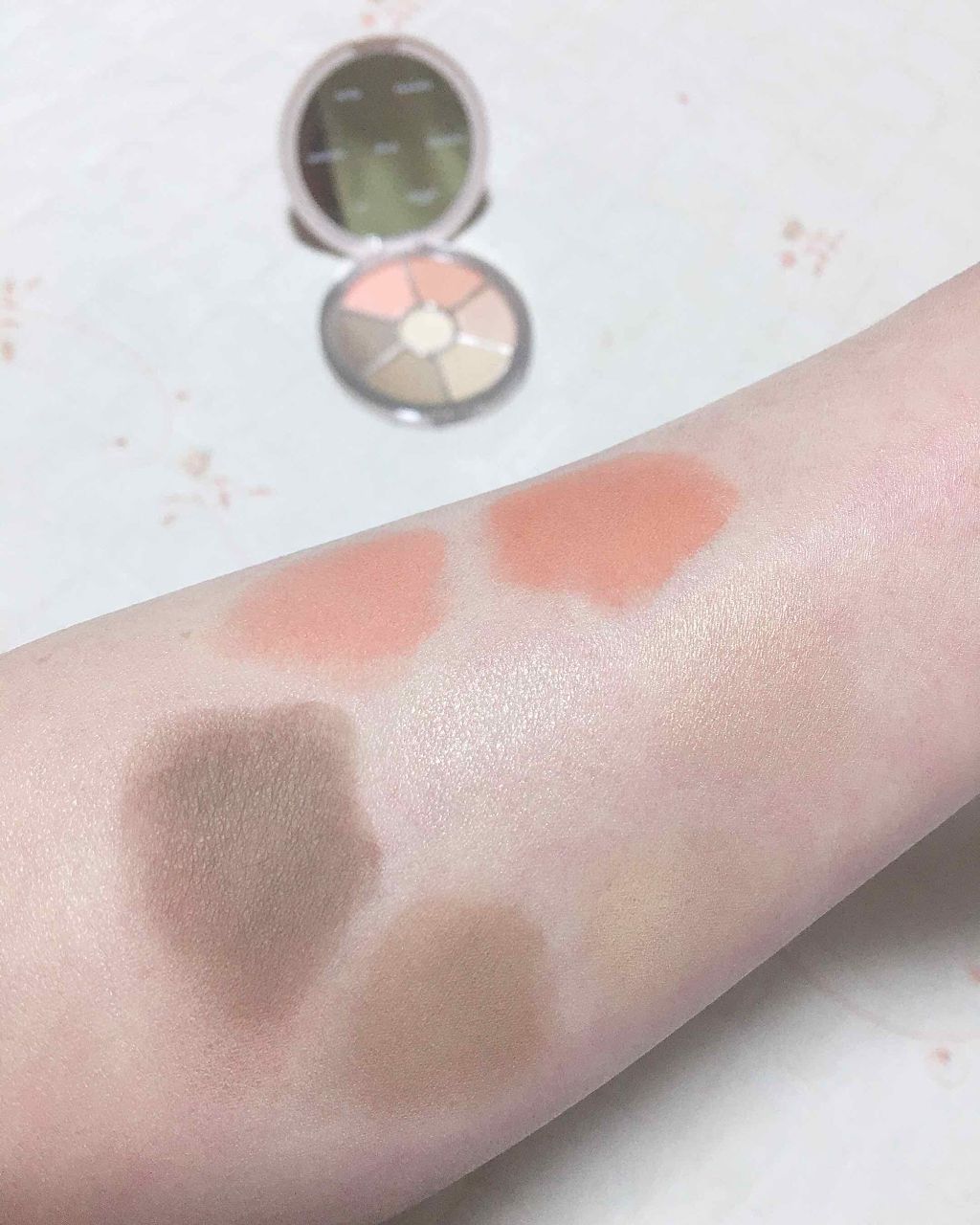 グロウエディションカラーフィルターシャドウパレット/MISSHA/アイシャドウパレットを使ったクチコミ（3枚目）