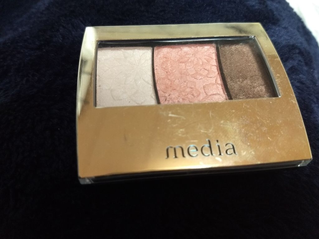 グラデカラーアイシャドウ/media/アイシャドウパレットを使ったクチコミ（1枚目）