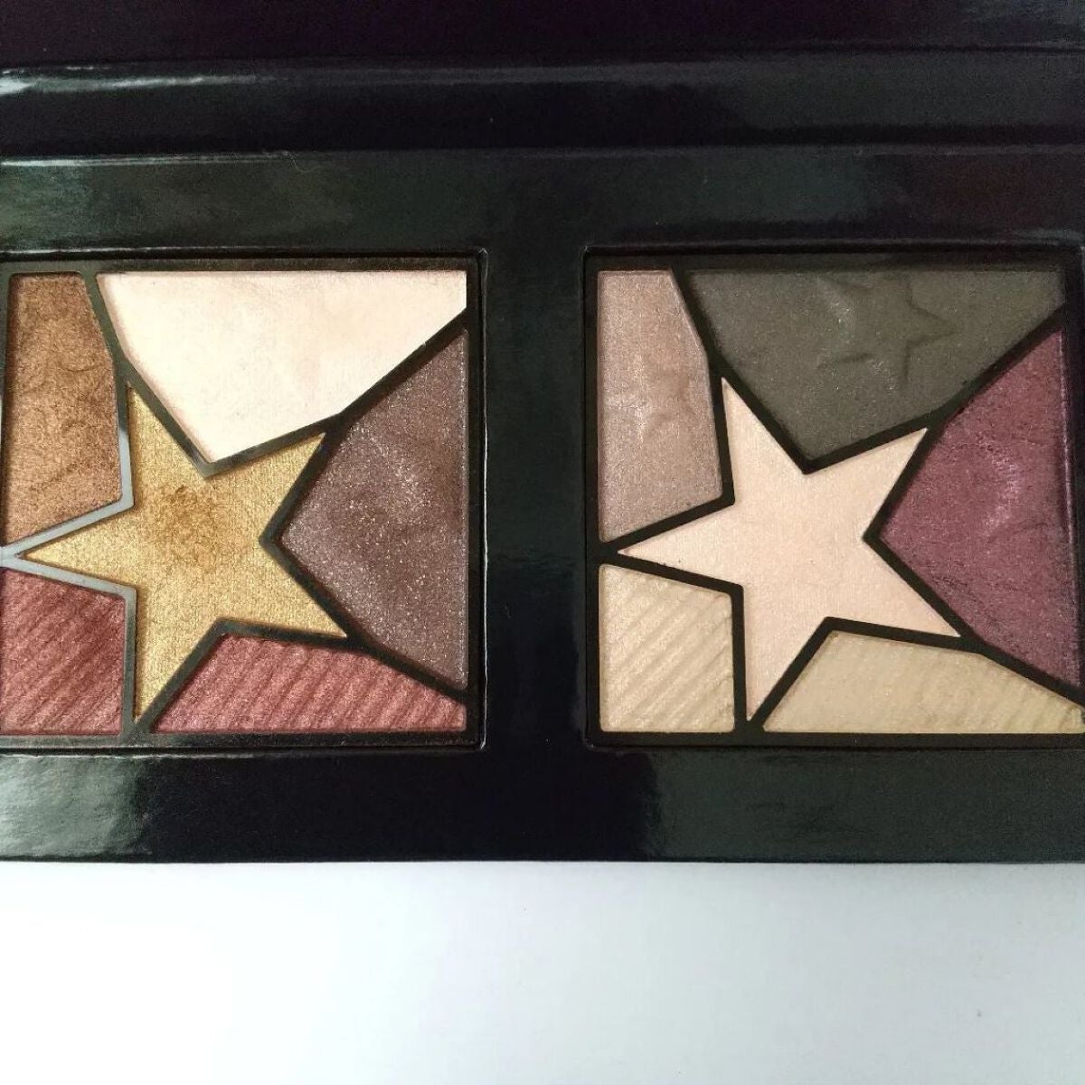 グッド アズ ゴールド 2022 /ESTEE LAUDER/メイクアップキットを使ったクチコミ(2枚目)