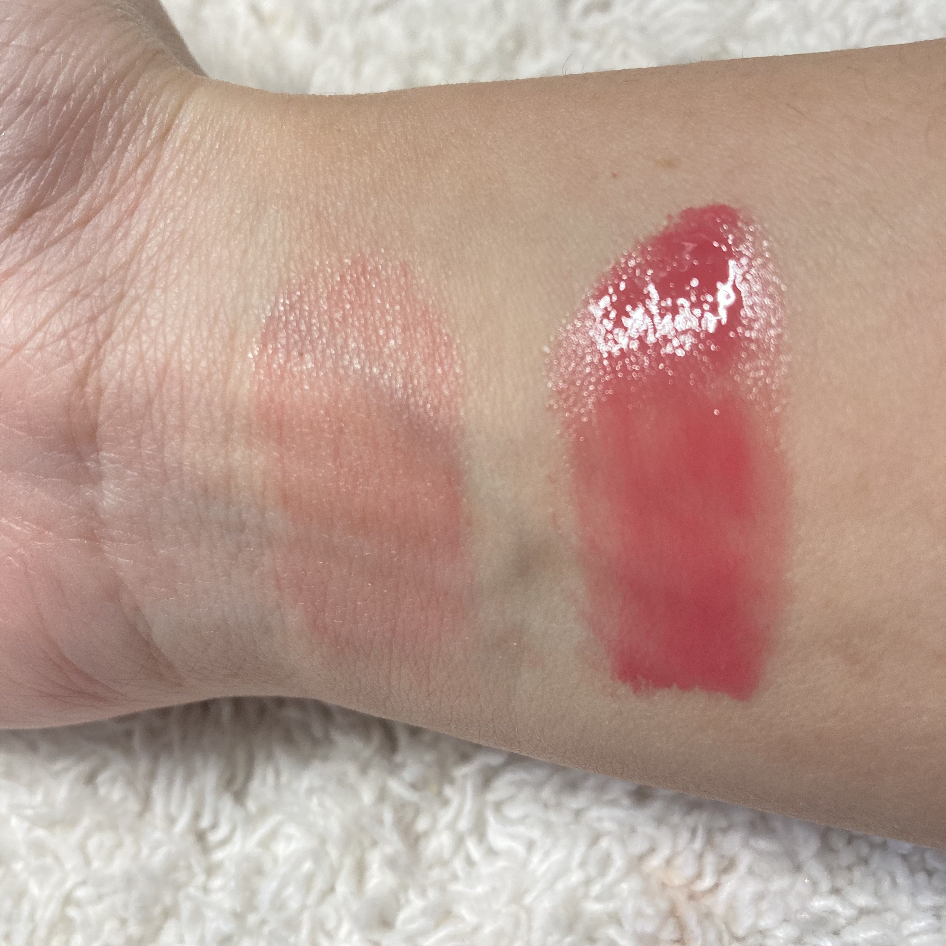 胡蝶雲肩グロッシーリップスティック/FlowerKnows/口紅を使ったクチコミ（3枚目）