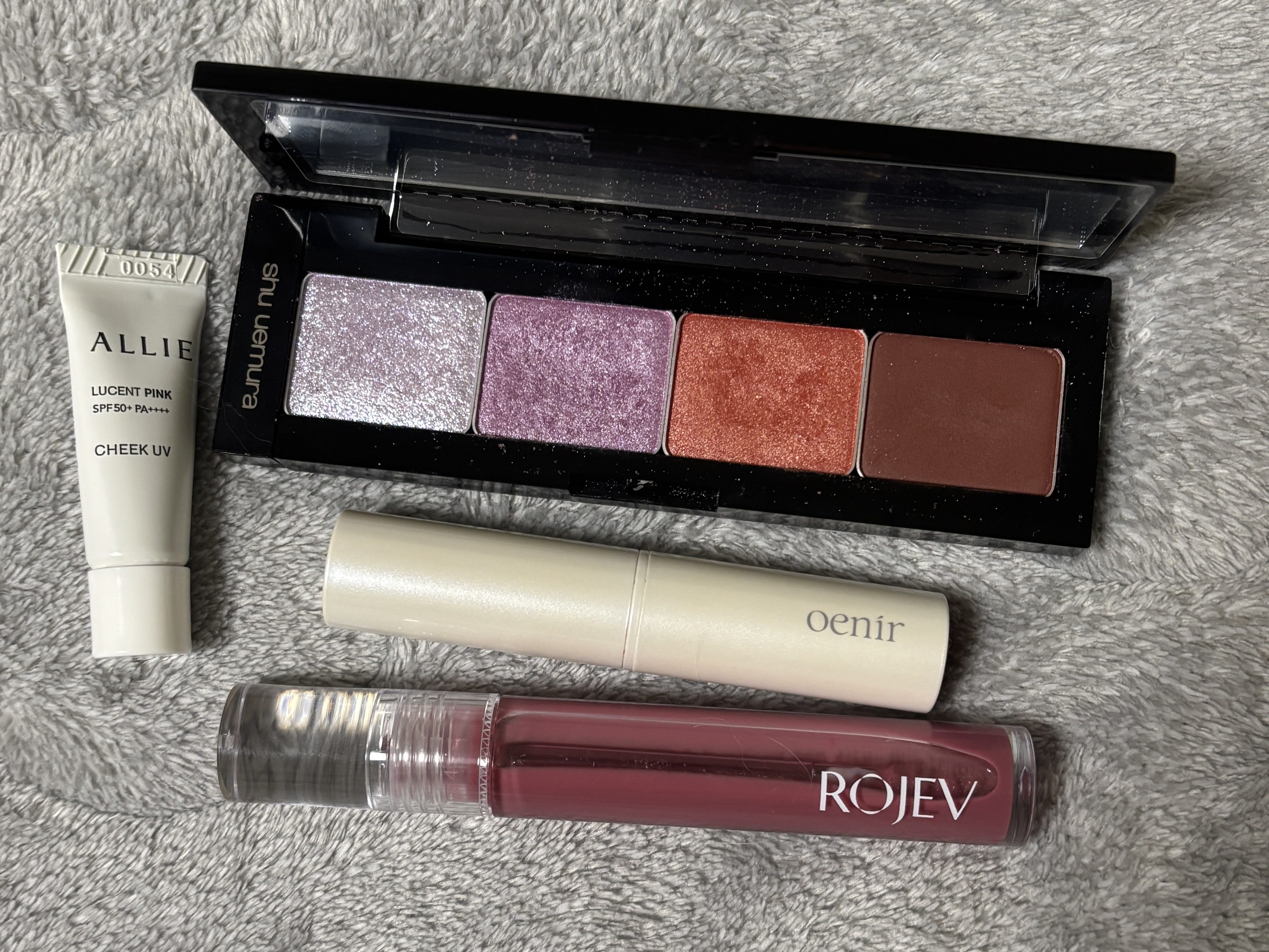 プレスド アイシャドー（レフィル） ME ヴァーミリオン 252 B/shu uemura/単色アイシャドウを使ったクチコミ（1枚目）