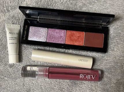 アワーグロウリップ/oenir/口紅を使ったクチコミ(1枚目)