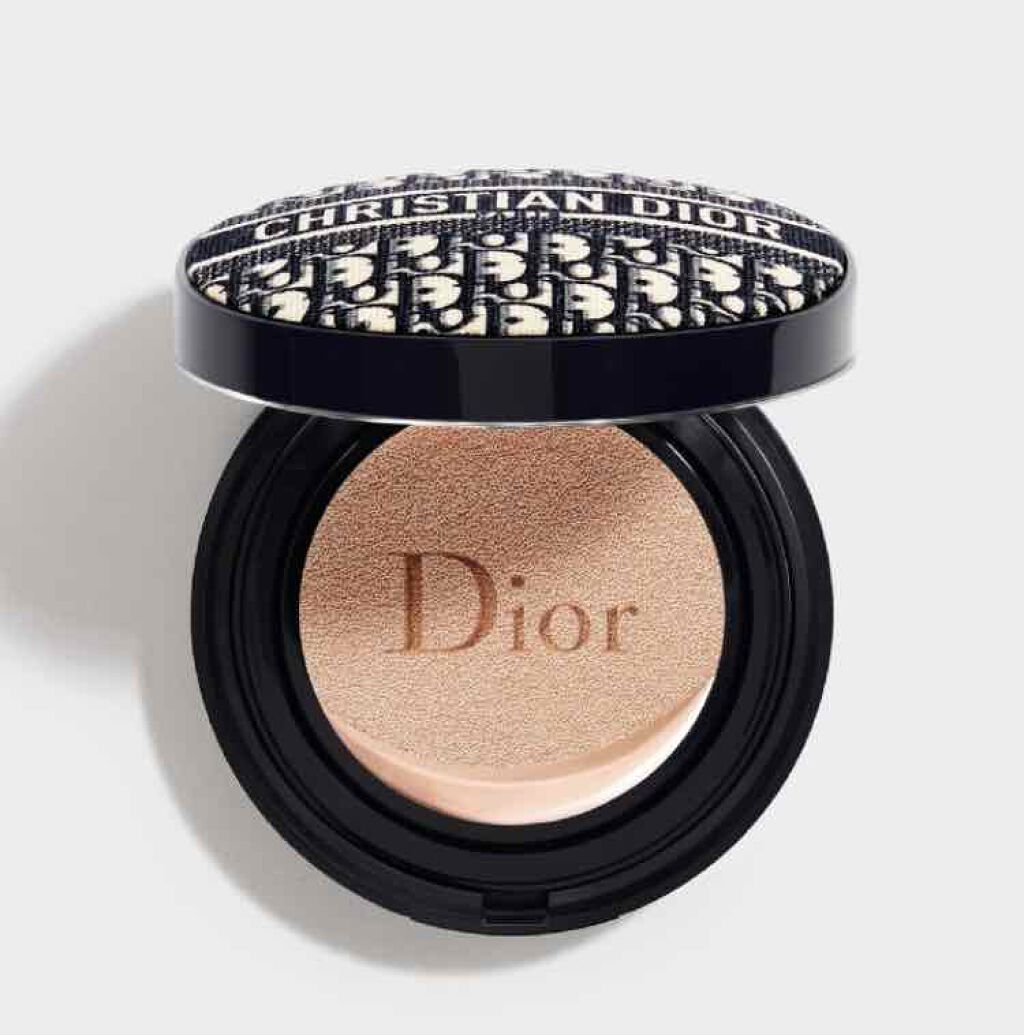 ディオールスキン フォーエヴァー クッション ディオールマニア エディション 0N ニュートラル/Dior/クッションファンデーションを使ったクチコミ（2枚目）