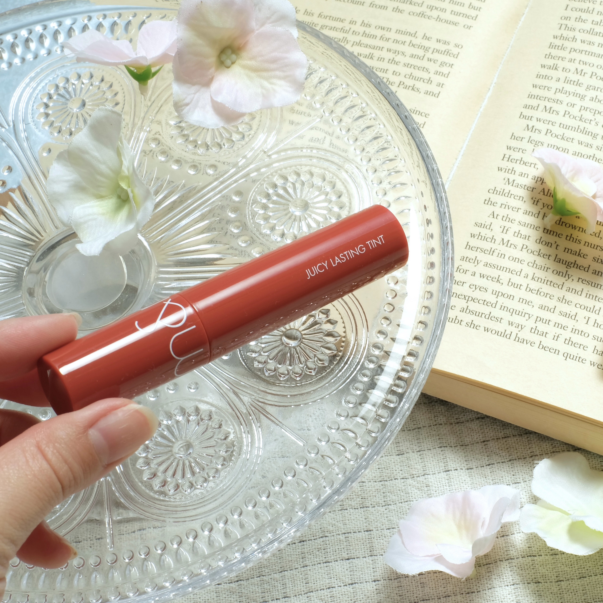 ジューシーラスティングティント/rom&nd/リップティントを使ったクチコミ（1枚目）