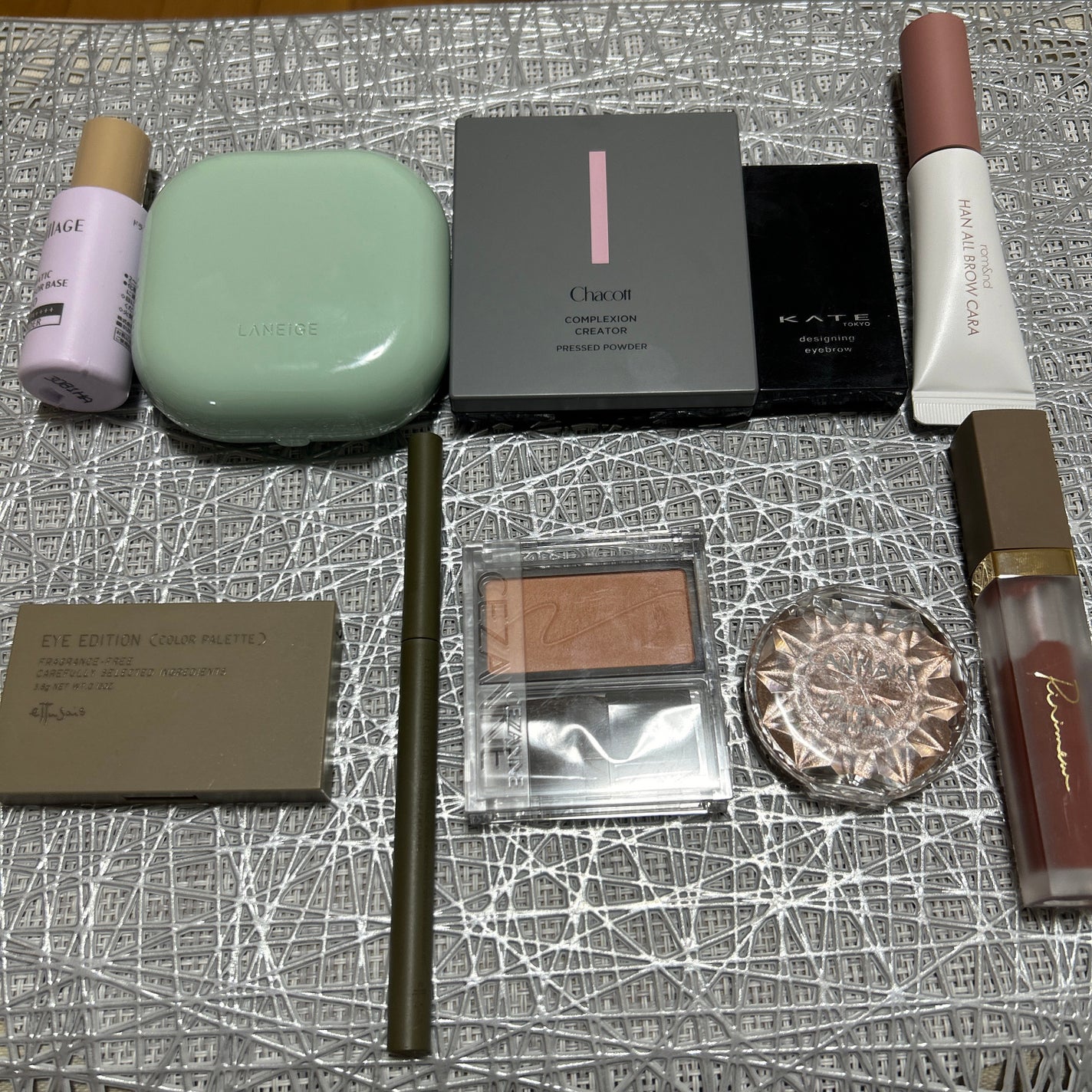 ケイト デザイニングアイブロウ3D/KATE/パウダーアイブロウを使ったクチコミ(1枚目)