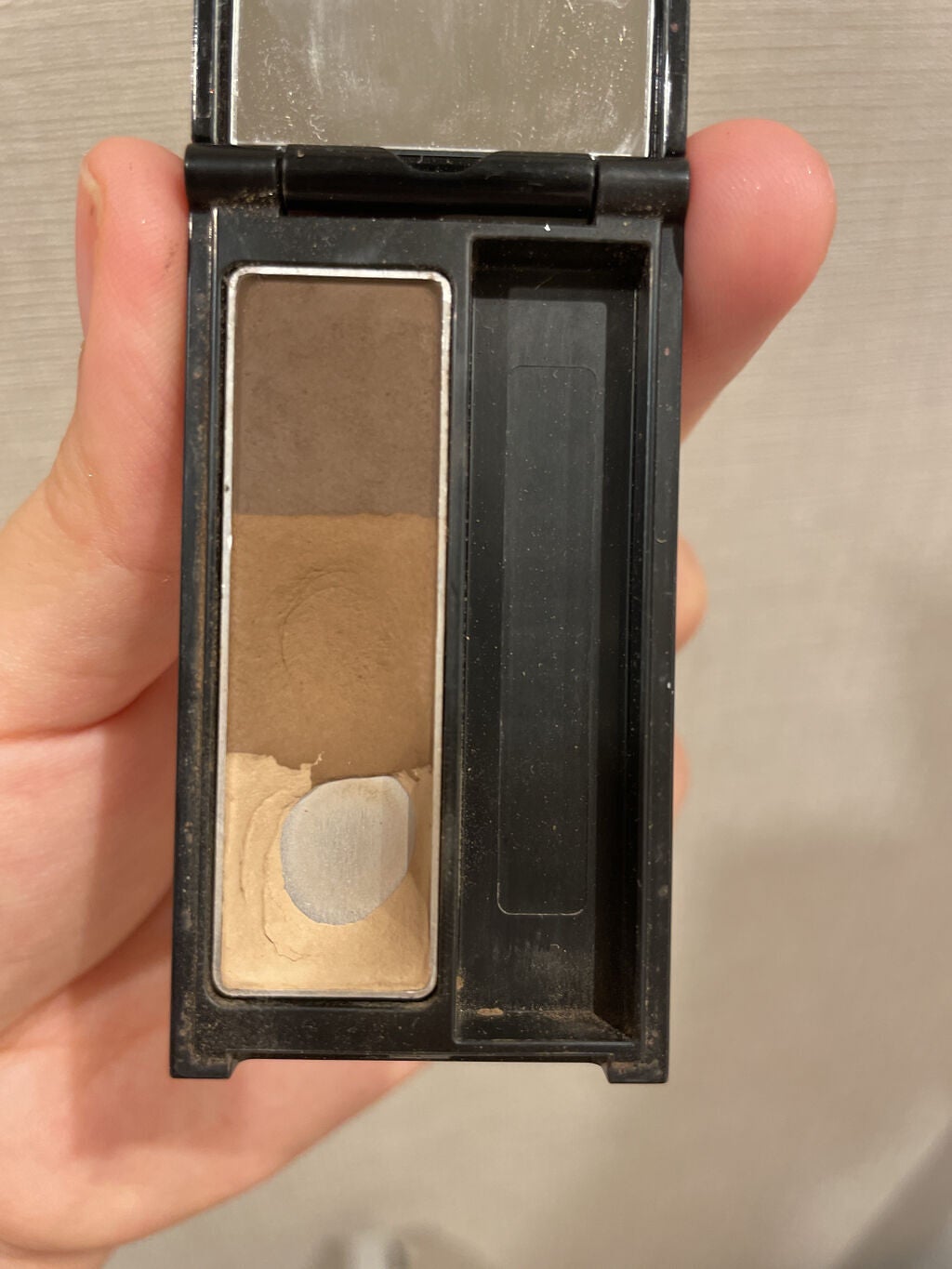 ケイト デザイニングアイブロウ3D/KATE/パウダーアイブロウを使ったクチコミ(3枚目)