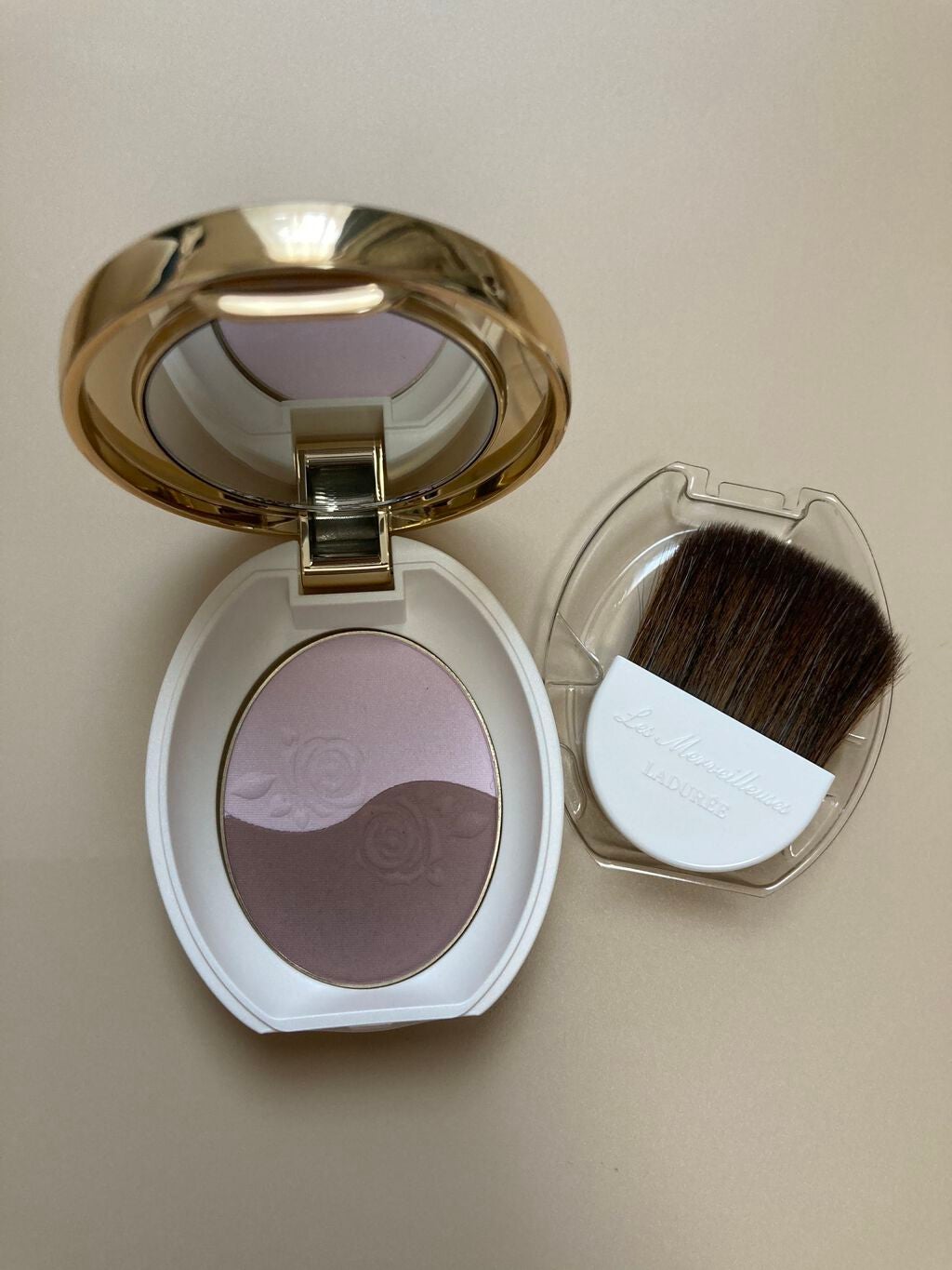 デュオ フェイスカラー/レ・メルヴェイユーズ ラデュレ/プレストパウダーを使ったクチコミ(1枚目)