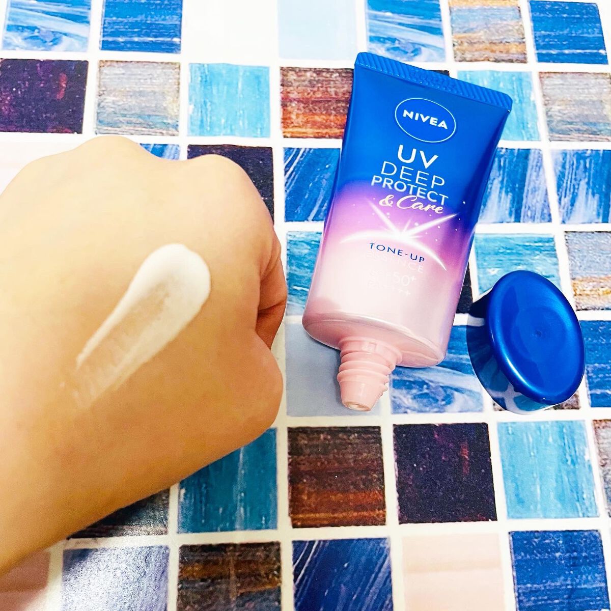 ニベアUV ディープ プロテクト&ケア トーンアップ エッセンス/ニベア/日焼け止めローションを使ったクチコミ(2枚目)