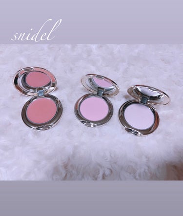 ▷▶︎▷snidel▷▶︎▷


SNIDEL BEAUTYさんでチークとアイシャドウを購入✨

snidelもノーマークだったのですが暇潰しに入った時にキラキラのスキン グロウ ブラッシュ01にやられ