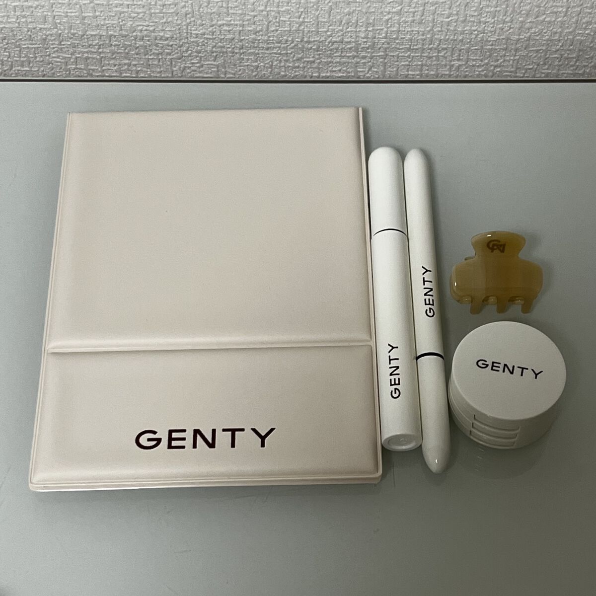 ジェンティー マルチ ラブ パレット /GENTY/ジェル・クリームアイシャドウを使ったクチコミ（1枚目）