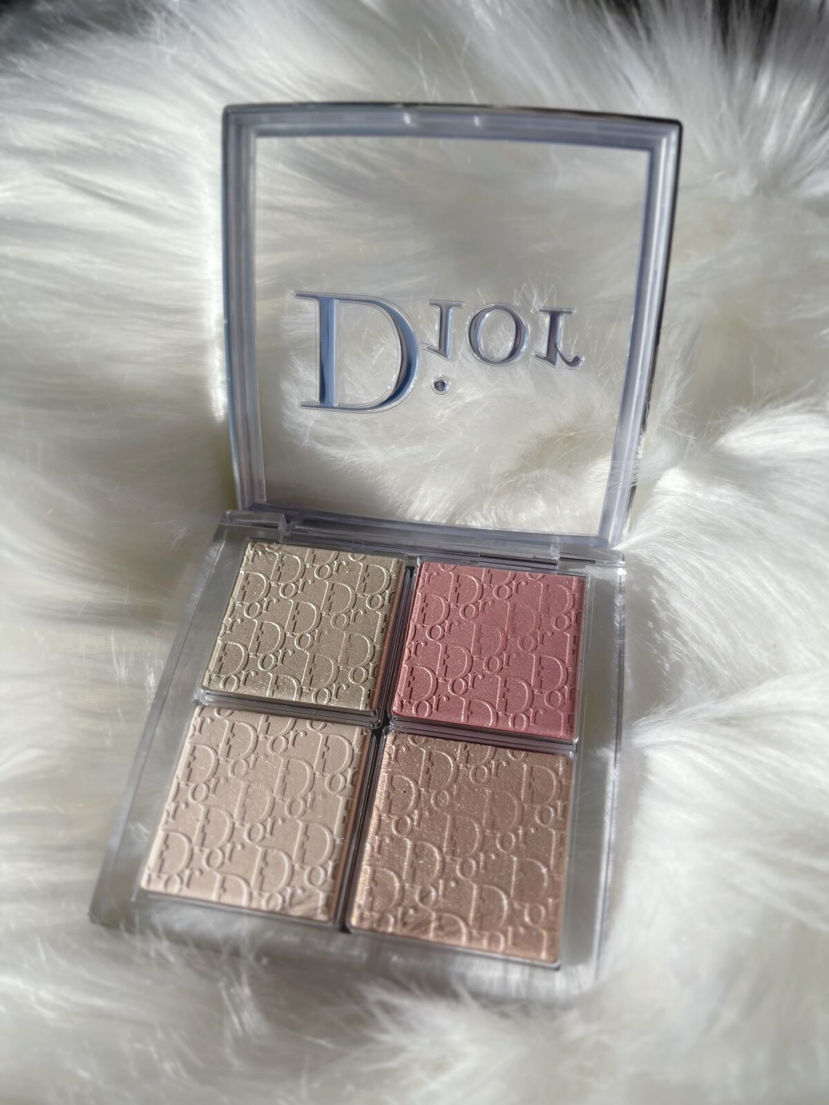 ぽん on LIPS 「♡Dior♡【使った商品】Diorバックステージフェイスグロウ..」(2枚目)
