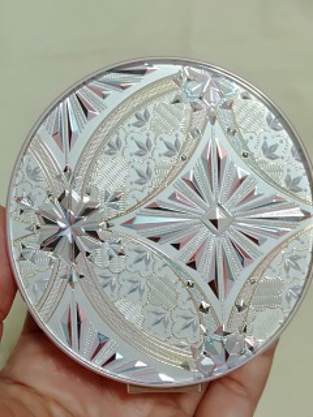 スノービューティー ホワイトニング フェイスパウダー 2020/スノービューティー/プレストパウダーを使ったクチコミ（1枚目）