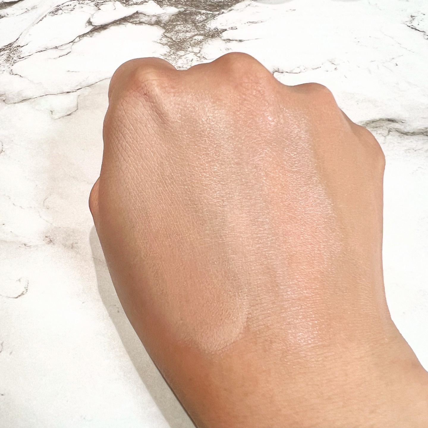 カラーステイ ロングウェア メイクアップ/REVLON/リキッドファンデーションを使ったクチコミ（3枚目）