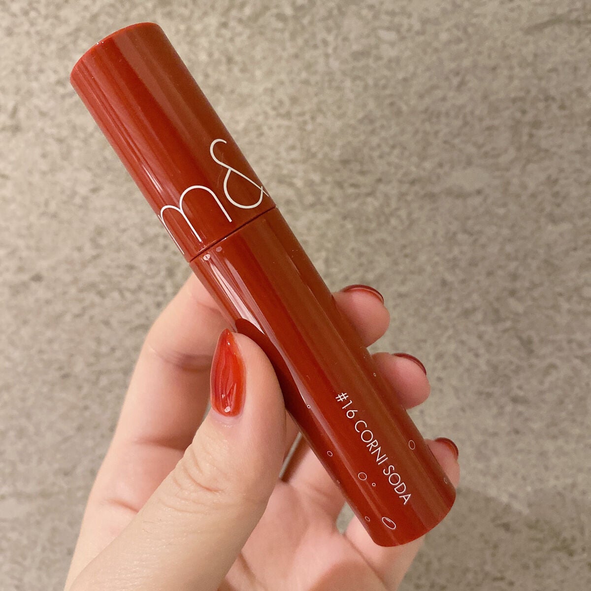 ジューシーラスティングティント/rom&nd/リップティントを使ったクチコミ(1枚目)