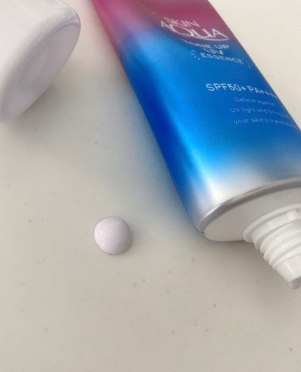 ゆう@フォロバ on LIPS 「❁✿✾薄紫がトーンアップ効果?✾✿❁︎⚠️スキンアクアについて..」(3枚目)