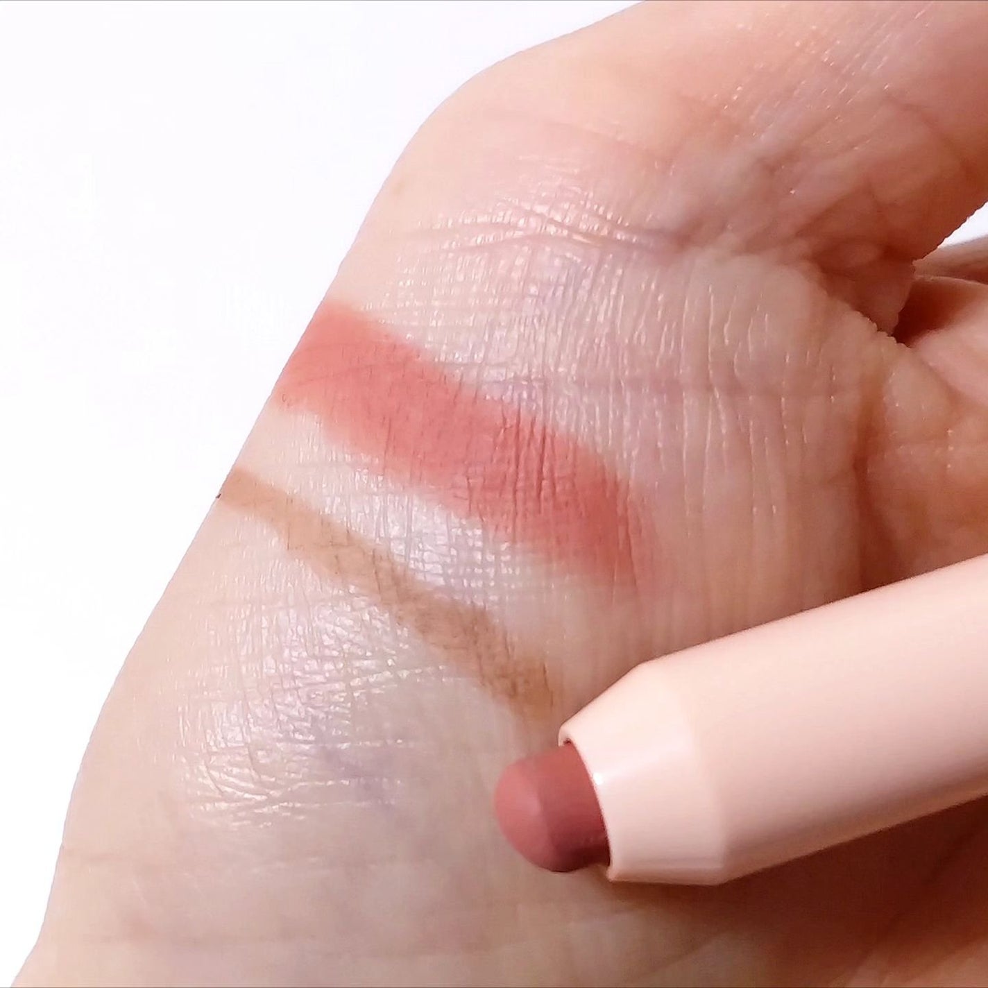 オールインワンオーバーリップメーカー/Colorgram/リップライナーを使ったクチコミ(4枚目)