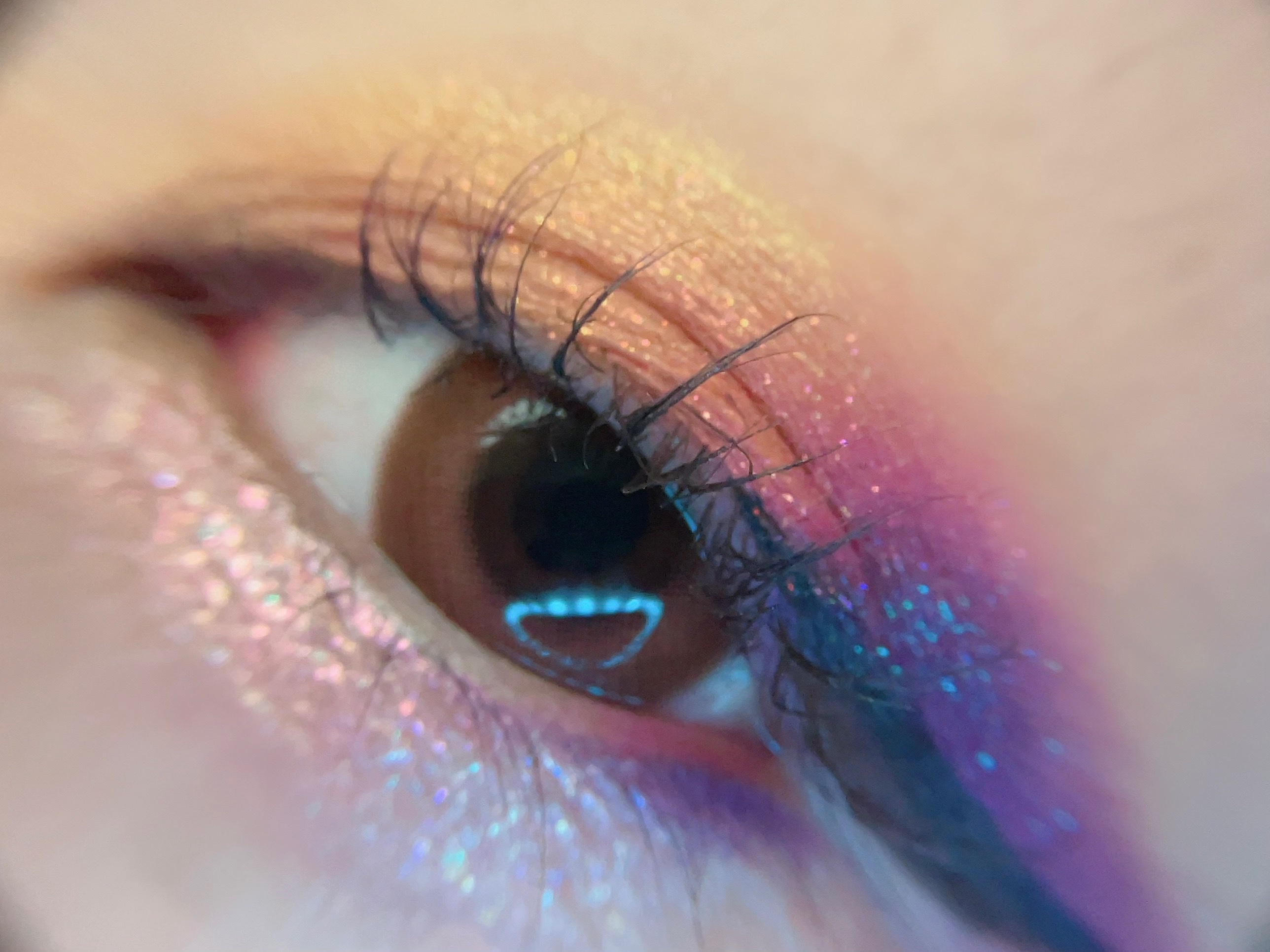 fade into hue/ColourPop/アイシャドウパレットを使ったクチコミ（2枚目）