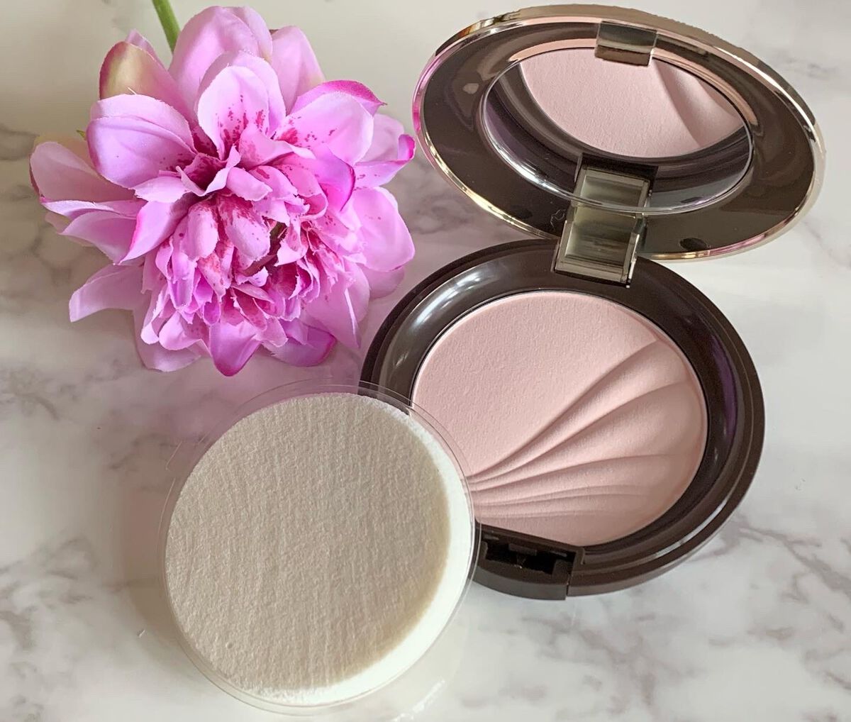 フェイスアップ プレストパウダー SPF23 / PA++/COVERMARK/プレストパウダーを使ったクチコミ(1枚目)