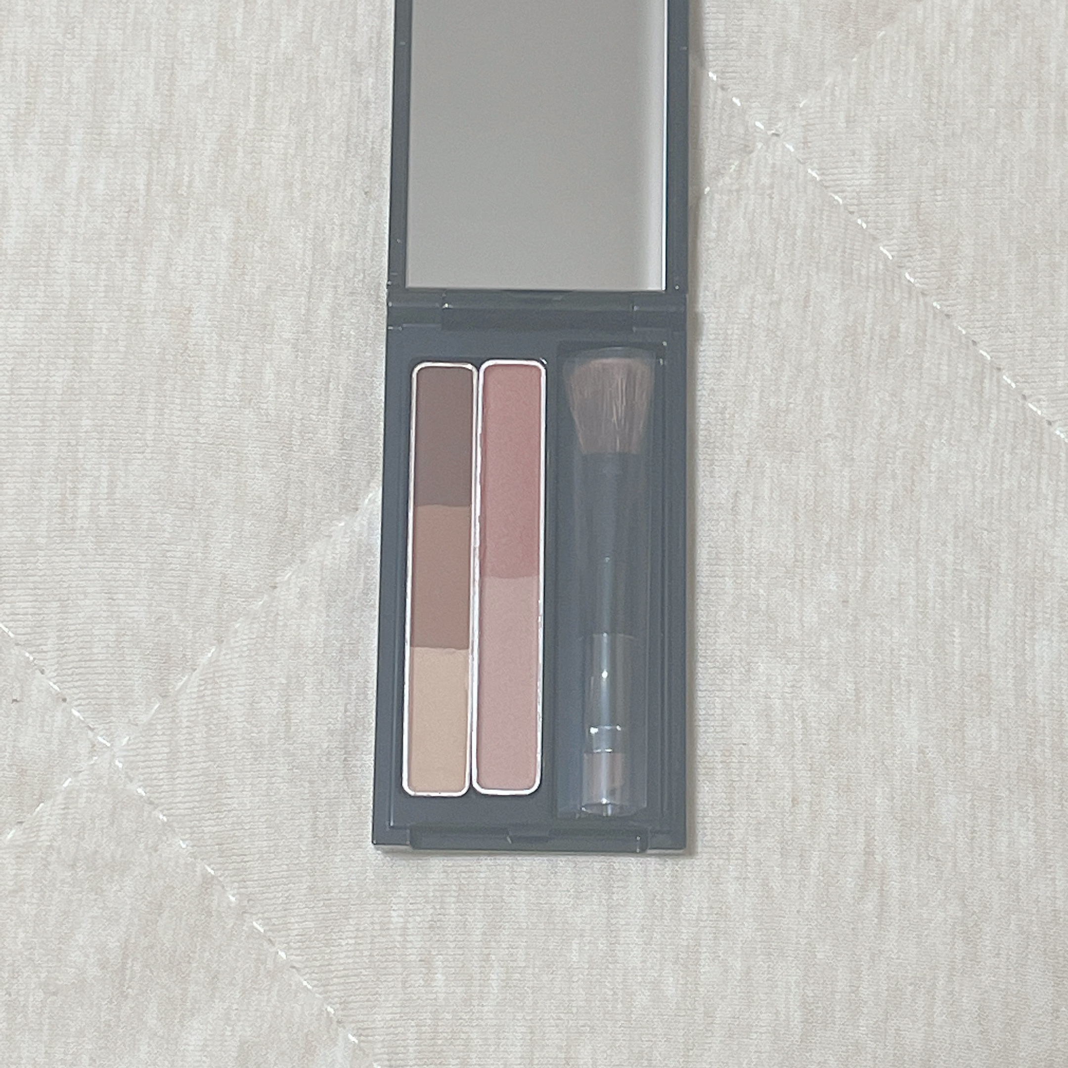 デザイニングアイブロウ3D(デュアルカラー) EX-6 レッドブラウン系×ストロベリーレッド/KATE/パウダーアイブロウを使ったクチコミ（2枚目）