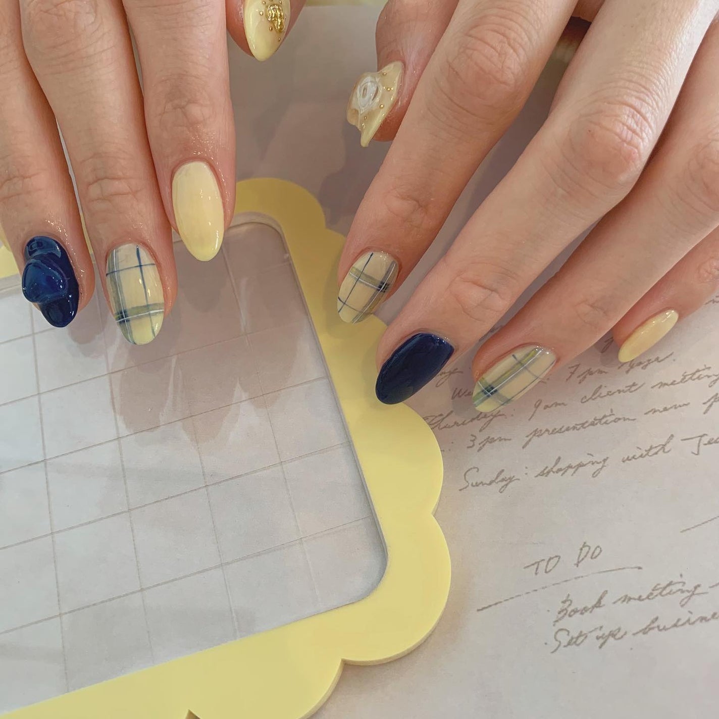 Iuna. Mizuki on LIPS 「.スペシャルプラン🌼#nail#nailstagram#gel..」(2枚目)