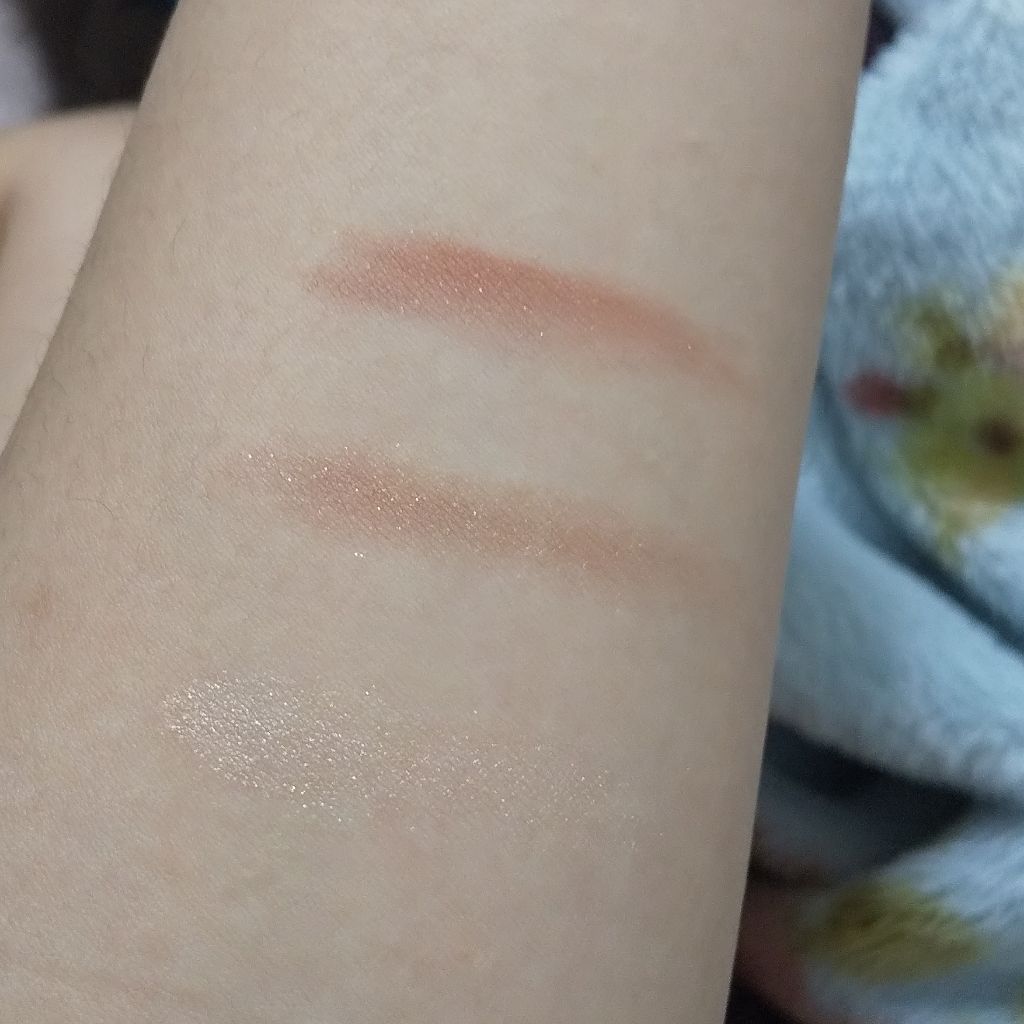 トーンアップアイシャドウ/CEZANNE/アイシャドウパレットを使ったクチコミ(2枚目)