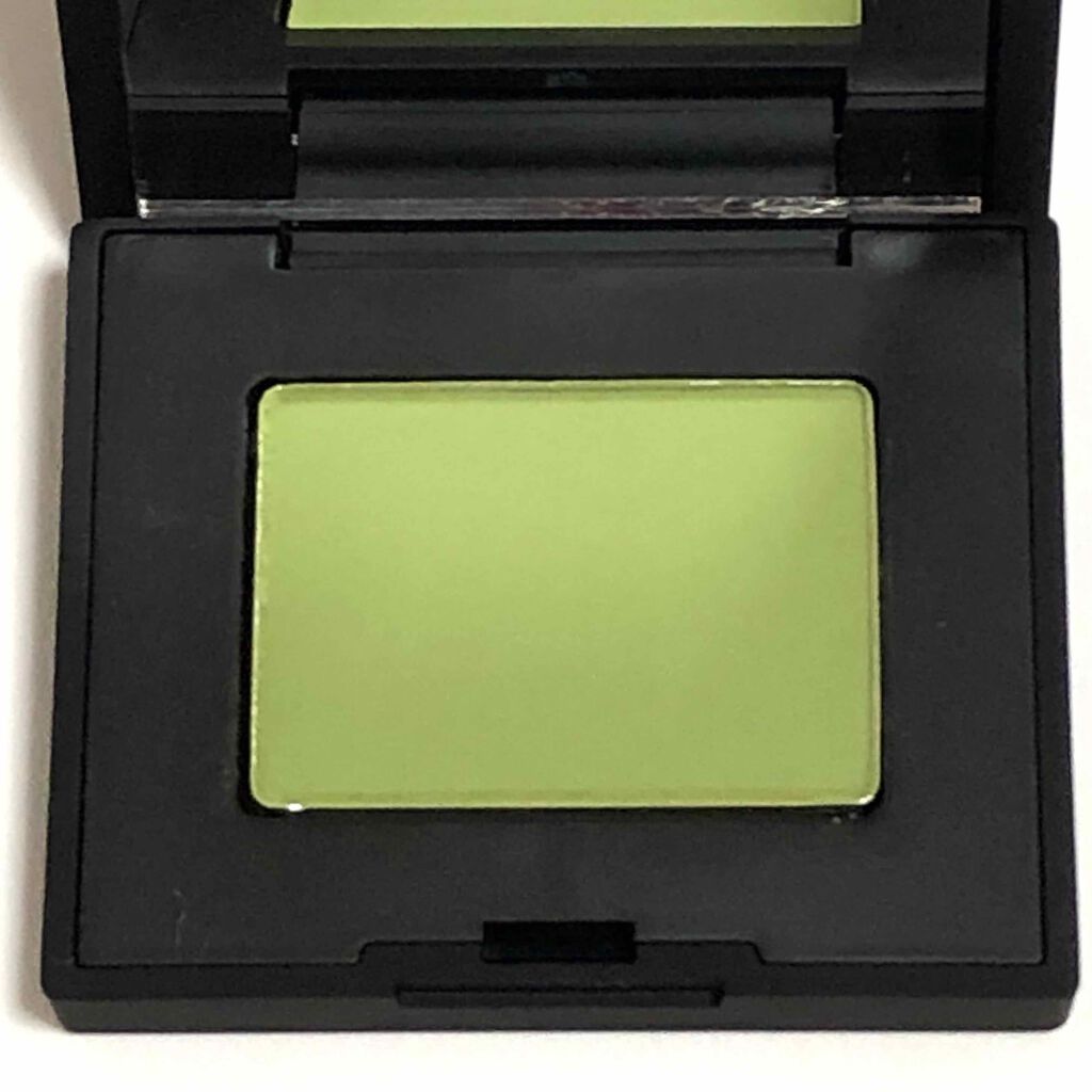 シングルアイシャドー/NARS/単色アイシャドウを使ったクチコミ(2枚目)