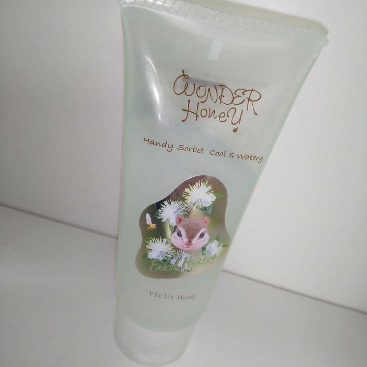 ワンダーハニー ひんやりハンディソルベ/VECUA Honey/ハンドクリームを使ったクチコミ(4枚目)