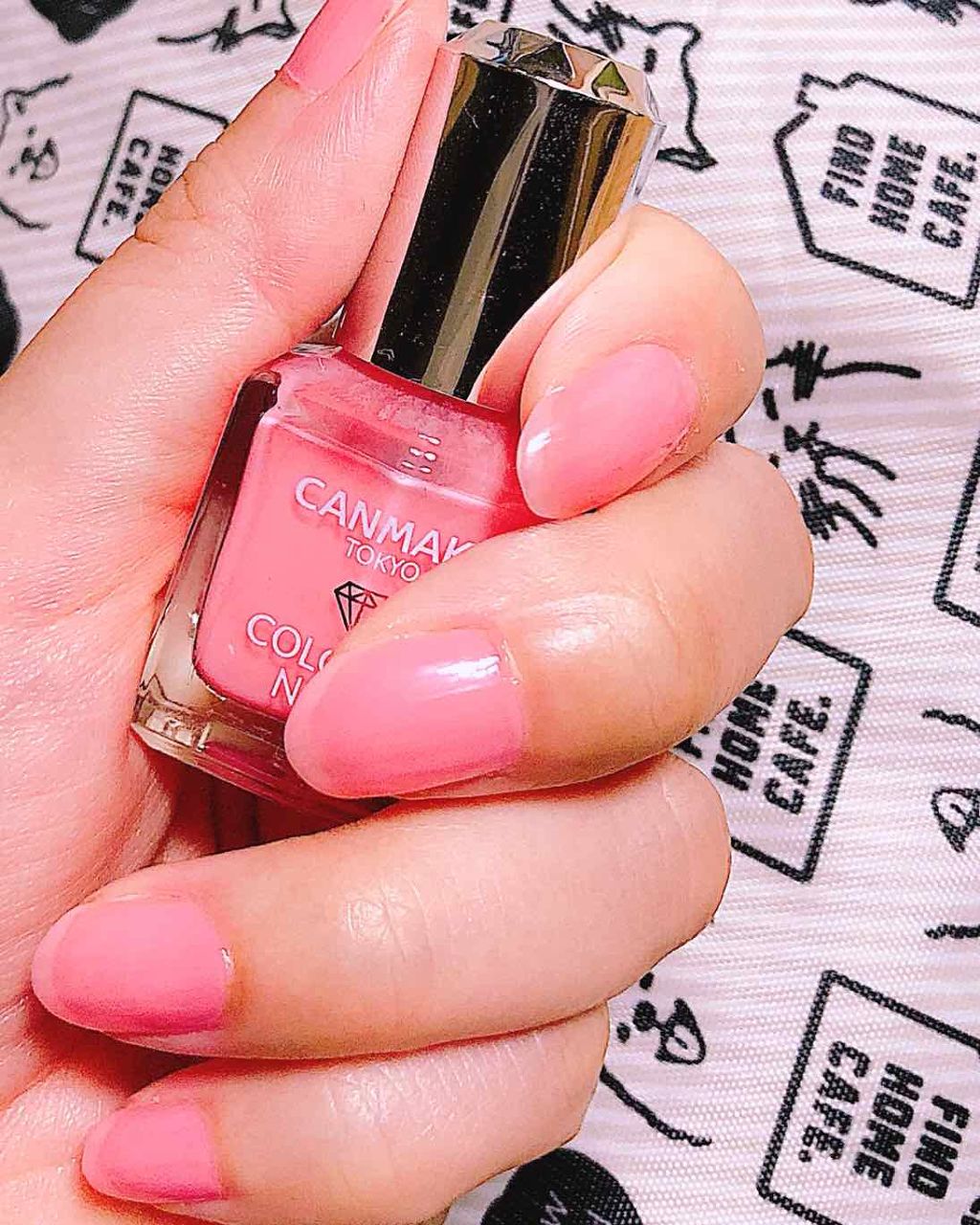 カラフルネイルズ/キャンメイク/マニキュアを使ったクチコミ(1枚目)
