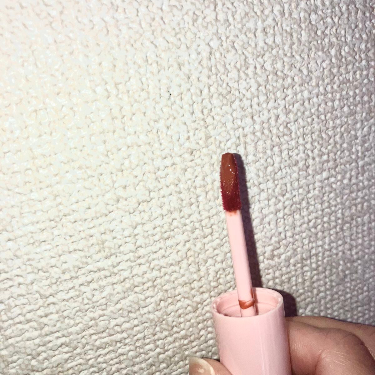 アンドバイロムアンド グラッシーボムティント/&nd by rom&nd/リップティントを使ったクチコミ(2枚目)