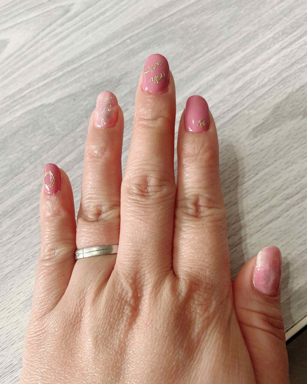 ジェルネイル（ライト対応）/セリア/ジェルネイルを使ったクチコミ（2枚目）