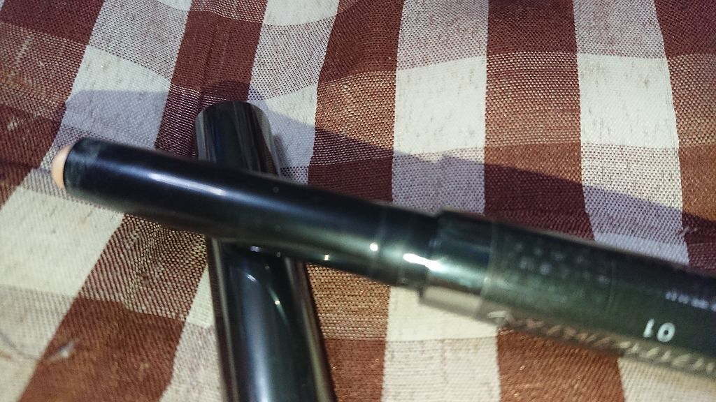 フレッシュグロウ ハイライティングルミナスペン/Burberry Beauty/スティックハイライトを使ったクチコミ（2枚目）