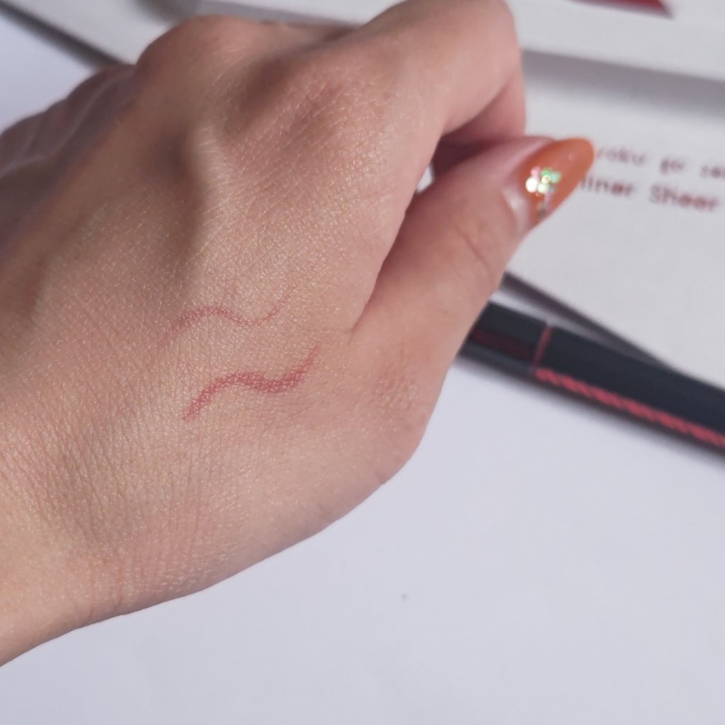 リキッドアイライナー  シアーレッド(Sheer Red)/3650/リキッドアイライナーを使ったクチコミ（3枚目）