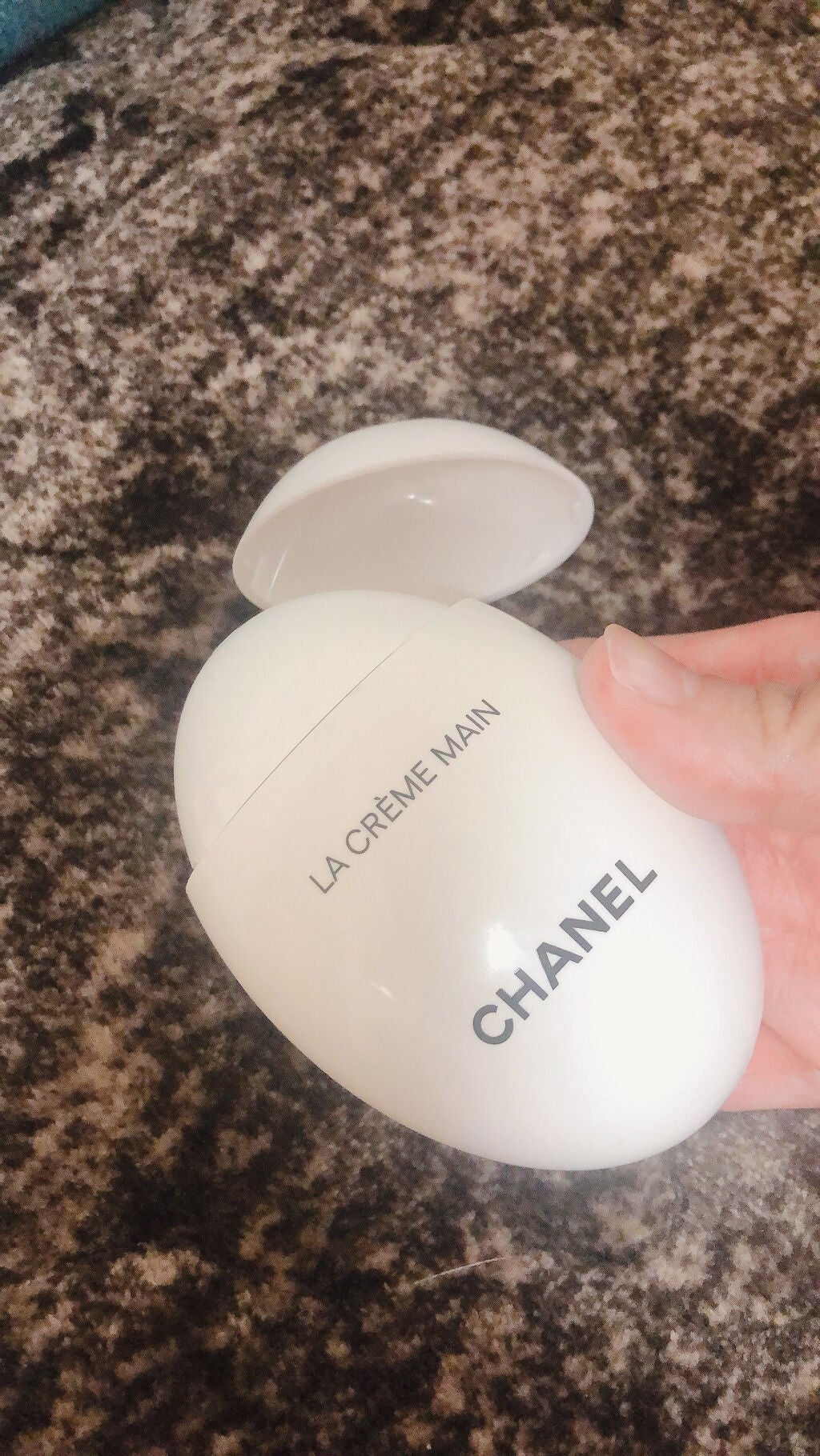 ラ クレーム マン/CHANEL/ハンドクリームを使ったクチコミ(1枚目)